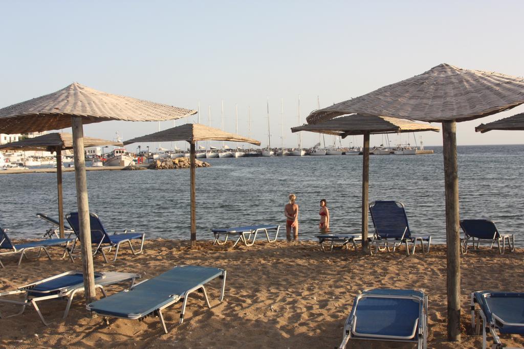 Bella Vista Aparthotel Баци Екстериор снимка