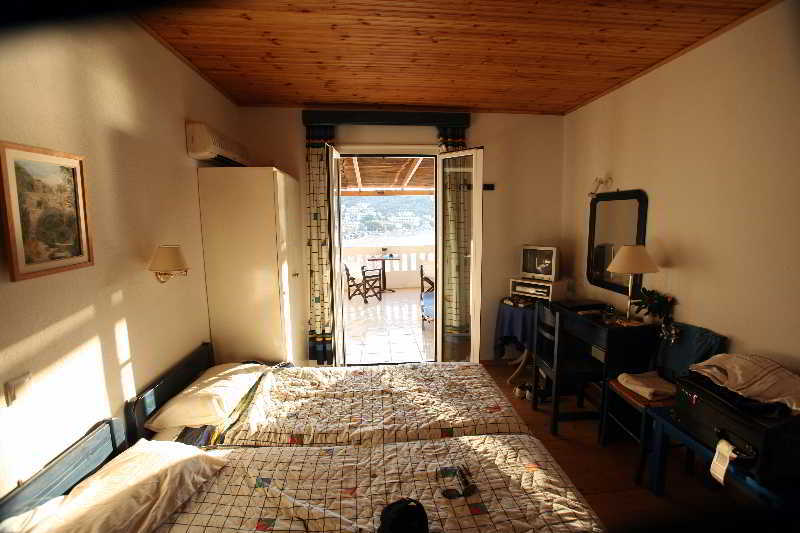 Bella Vista Aparthotel Баци Екстериор снимка
